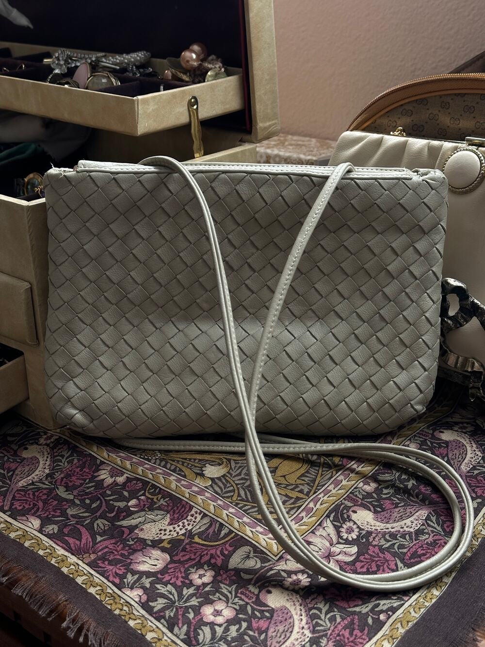 Vintage Genuine Leather Woven Crossbody Bag Purse Wire Frame Aspects Beige Taupe